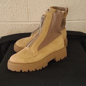 Steve Madden Women's Tan Suede Front Zipper Sock Style Combat Boots Size 7.5